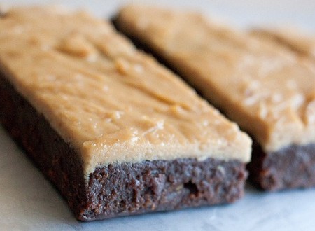 Peanut Butter Chocolate Protein Bars