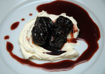 Prune in a Port Wine Sauce (approximately 4 WW Points)